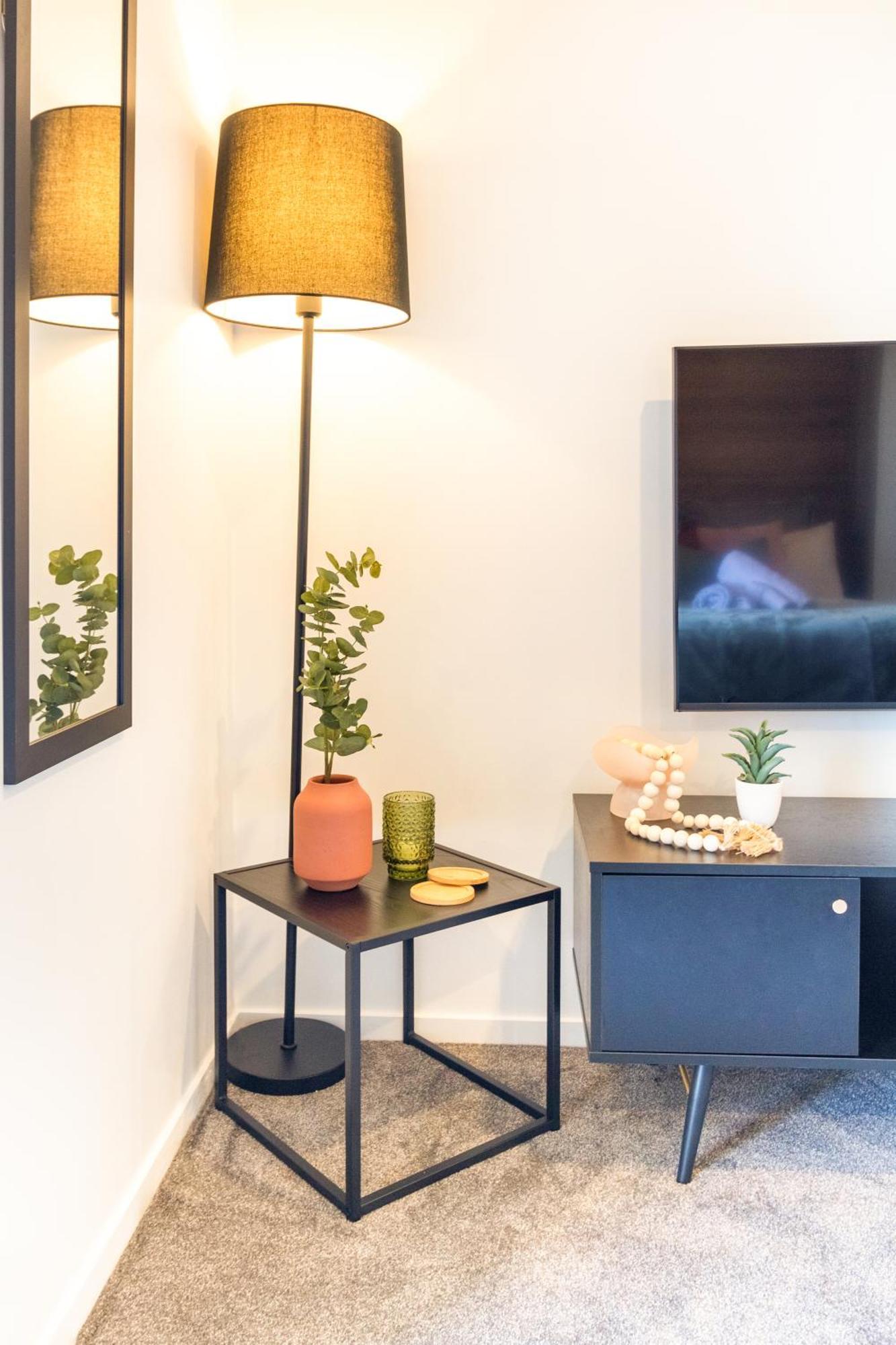 City Living: Upper Studio Haven On Wilmer Christchurch Ngoại thất bức ảnh